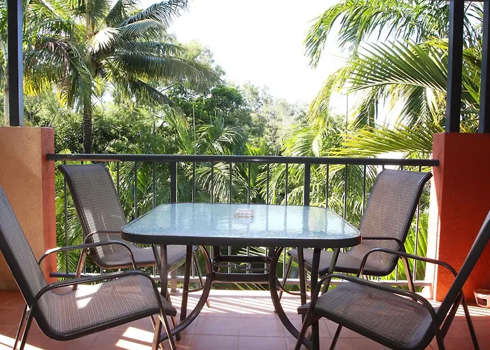 Nautilus Holiday Apartments